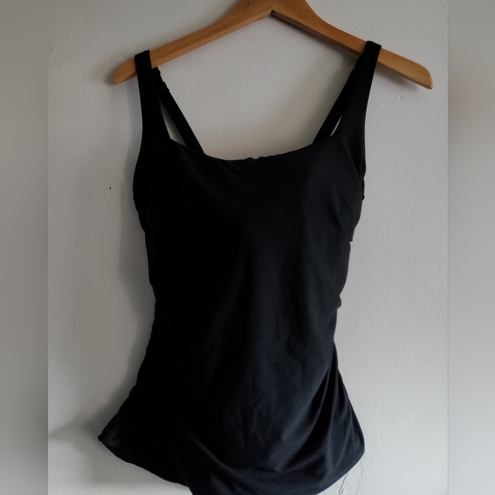 Athleta swim square neck bra cup tanking size 36D.